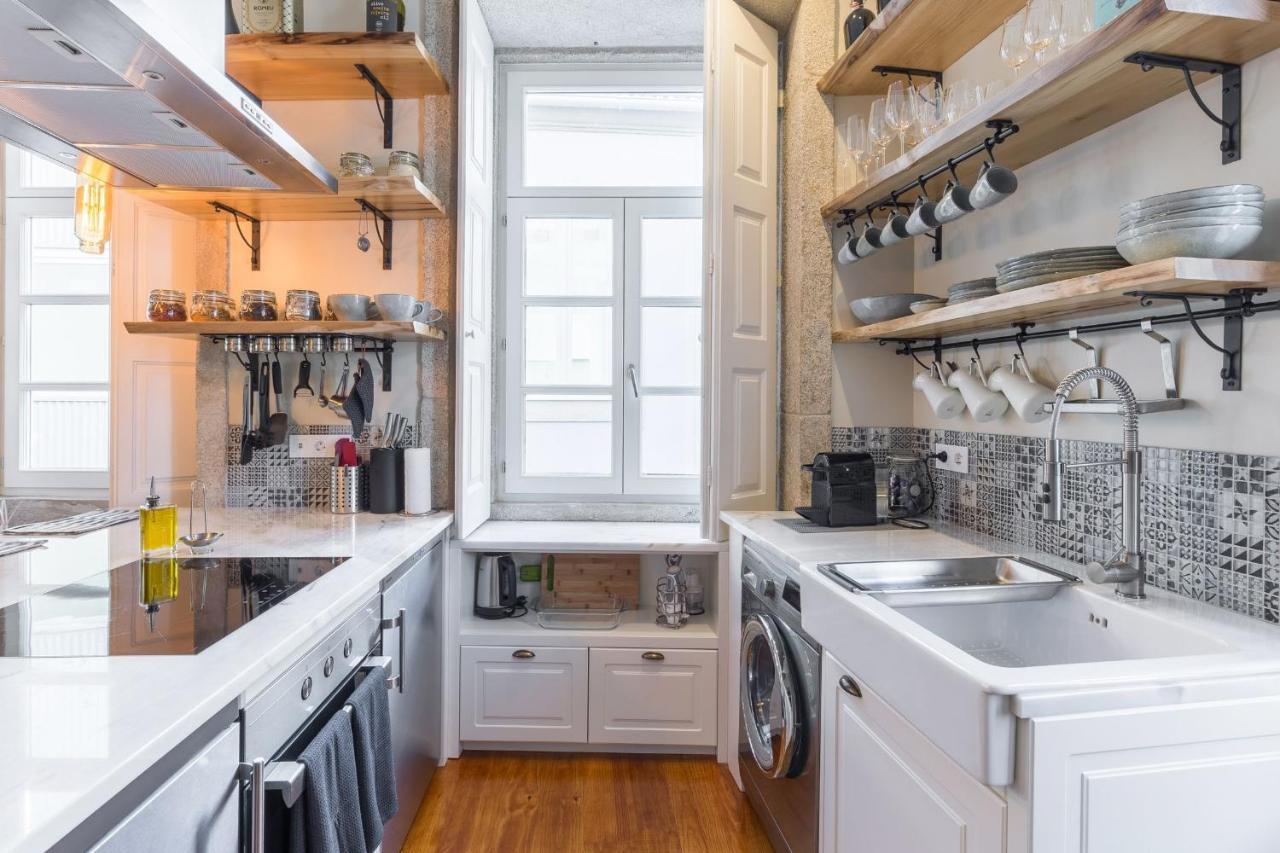 Elegant 2Br Duplex In City Center By Lovelystay Porto Kültér fotó
